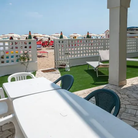 M407 - Marcelli, Trilocale Direttamente Sul Mare 马瑟利