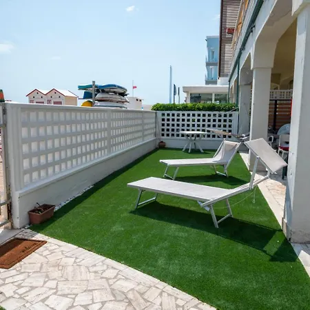 M407 - Marcelli, Trilocale Direttamente Sul Mare 马瑟利